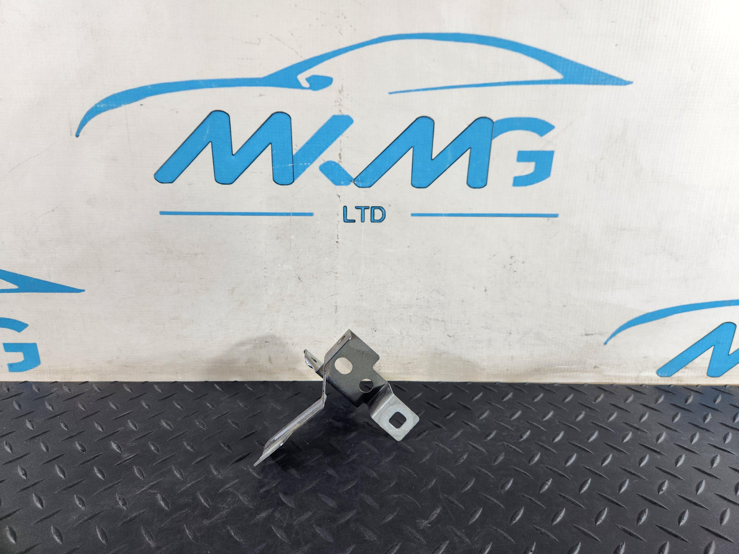 Land Rover Range Rover Evoque L551 SUV Front Left Fender Bracket K8D2-16E033-AA