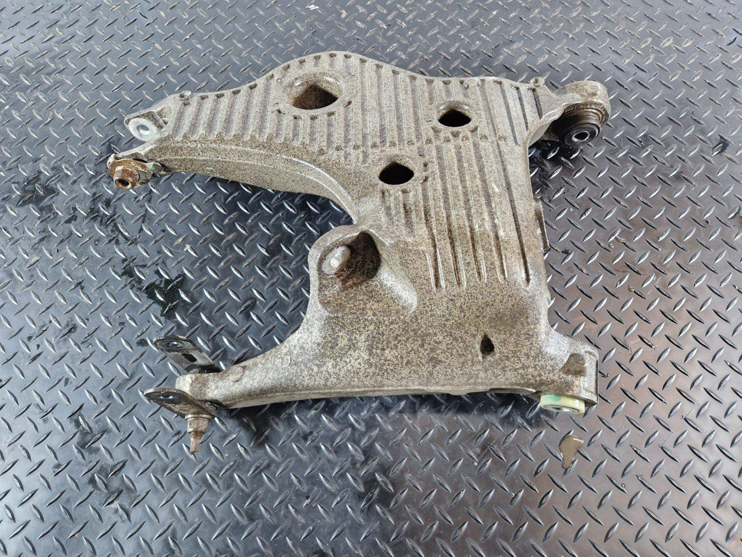 13-23 RANGE ROVER SPORT L494 REAR LEFT PASSENGER SIDE CONTROL ARM DPLA5B531AA