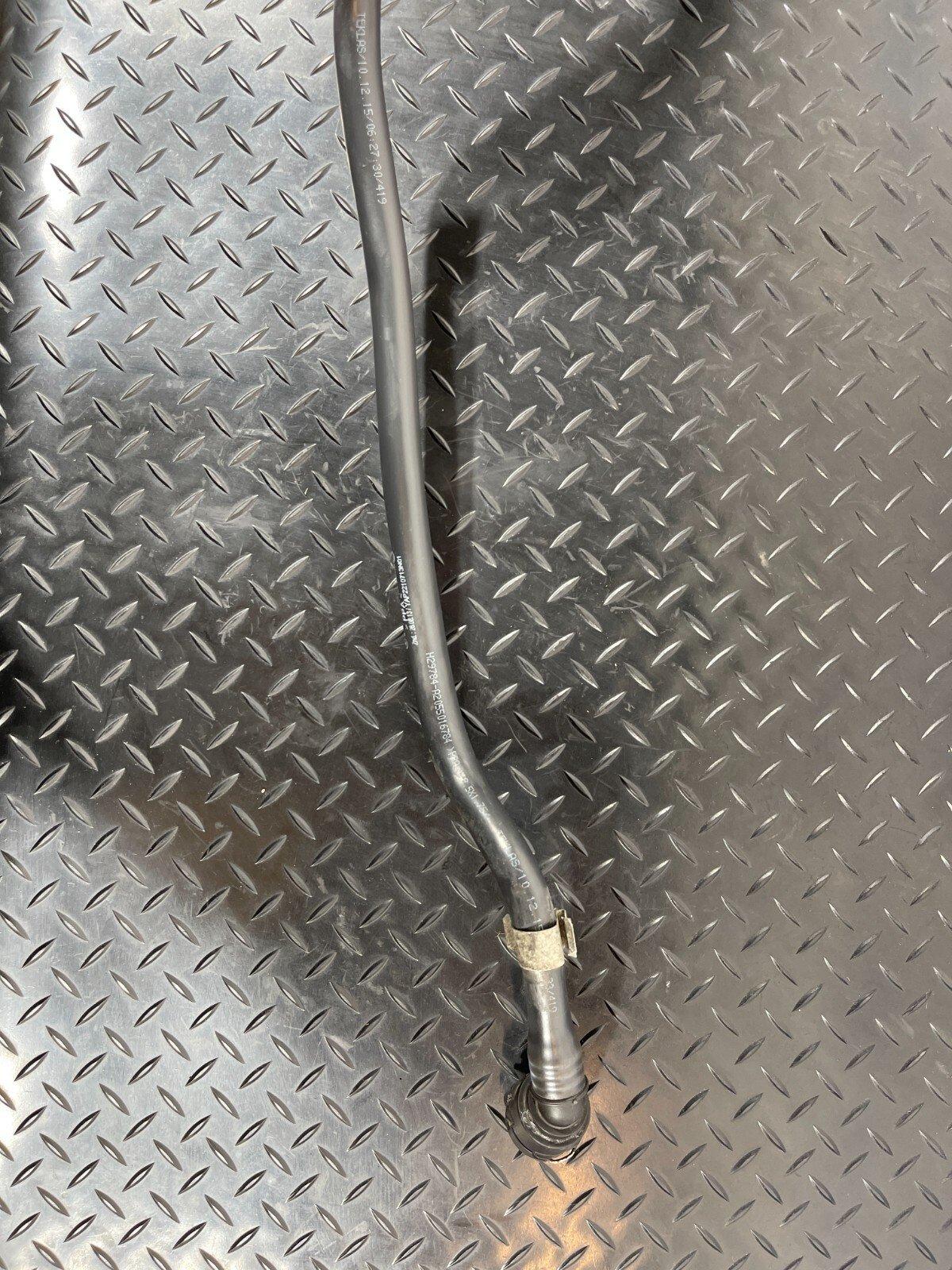 14-21 MERCEDES BENZ C350e W205 COOLANT HOSE PIPE A2055016784