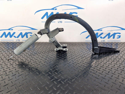 16-19 AUDI A4 B9 REAR RIGHT O/S BOOT HINGE IN GREY LX7L 8W5827306A