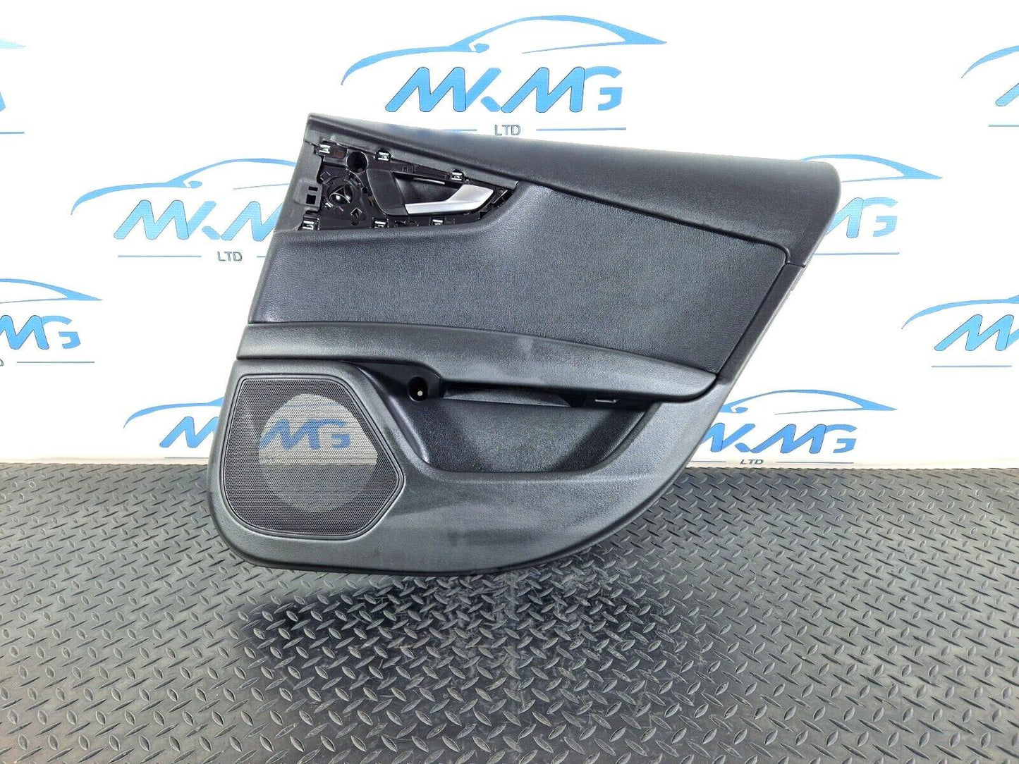 15-18 AUDI A7 4G GENUINE REAR RIGHT DOOR CARD PANEL COVER 4G8867306
