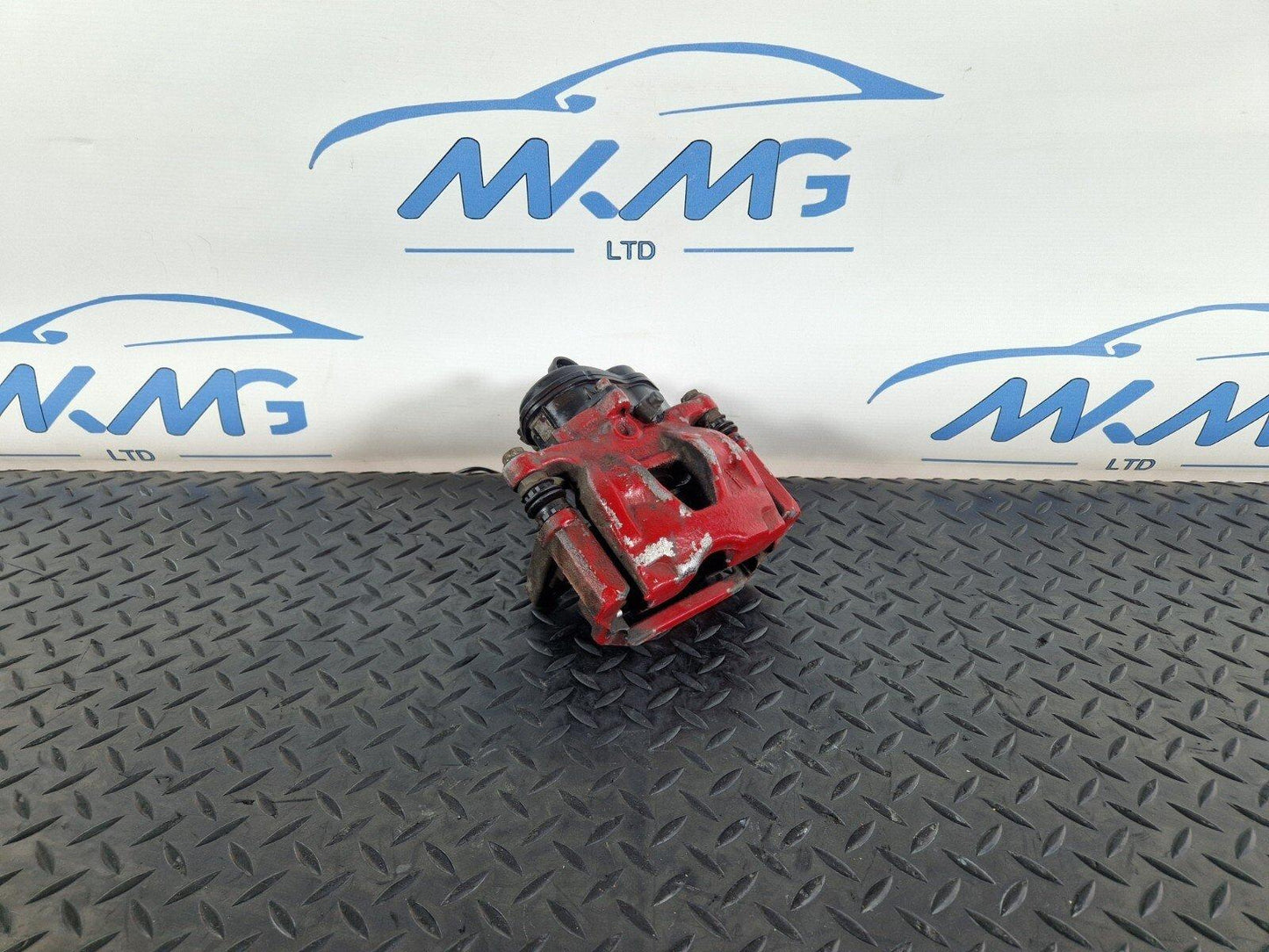 16-19 AUDI A4 B9 REAR LEFT PASSENGER SIDE N/S ELECTRIC BRAKE CALIPER 8W0405AT