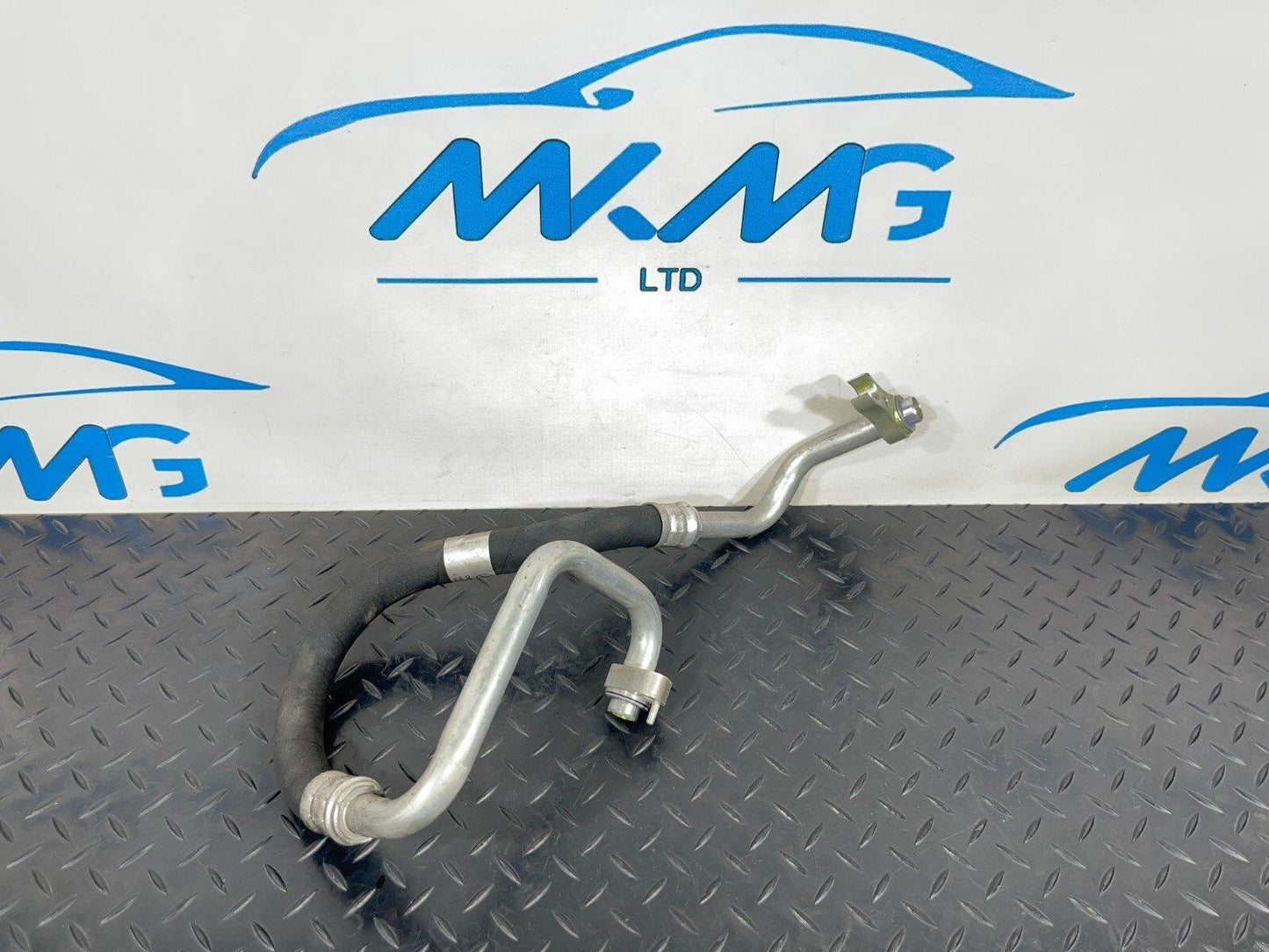 14-21 MERCEDES BENZ C300h W205 AIR CONDITION PIPE HOSE A2058306801