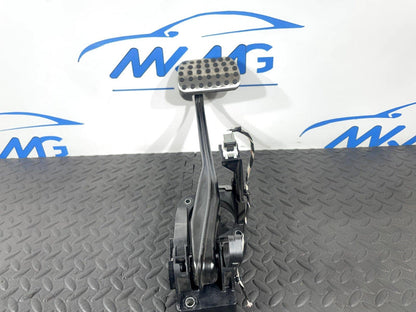 12-18 MERCEDES BENZ A CLA CLASS C117 W176 GENUINE BRAKE PEDAL A2462901401