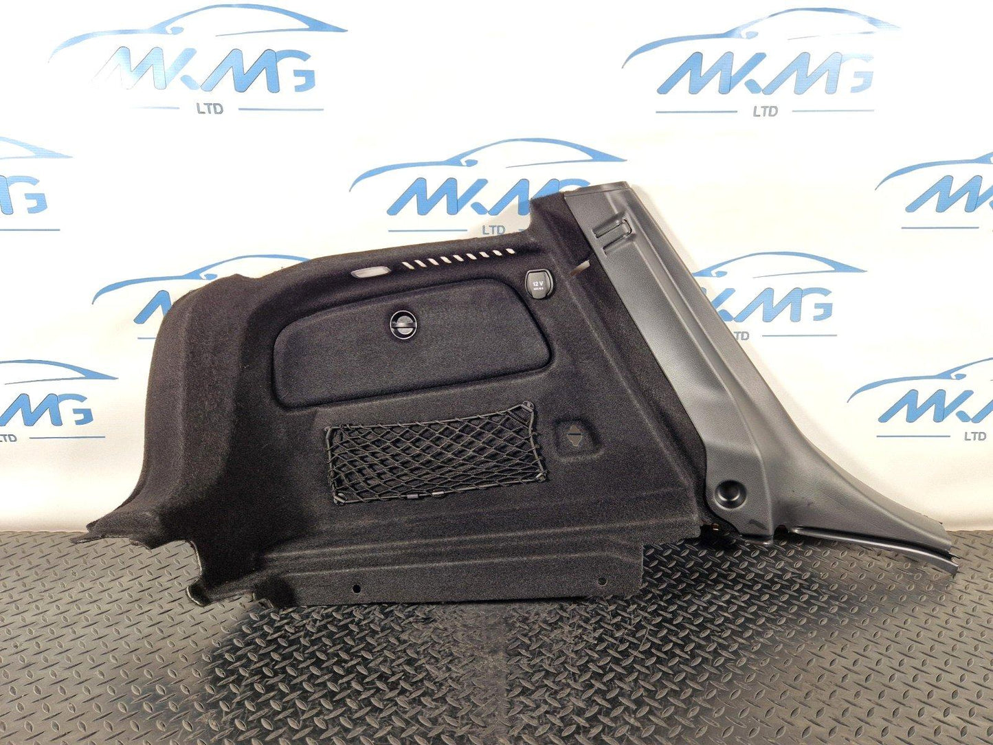 12-18 MERCEDES BENZ W176 GENUINE LEFT SIDE TRUNK BOOT TRIM A1766904700