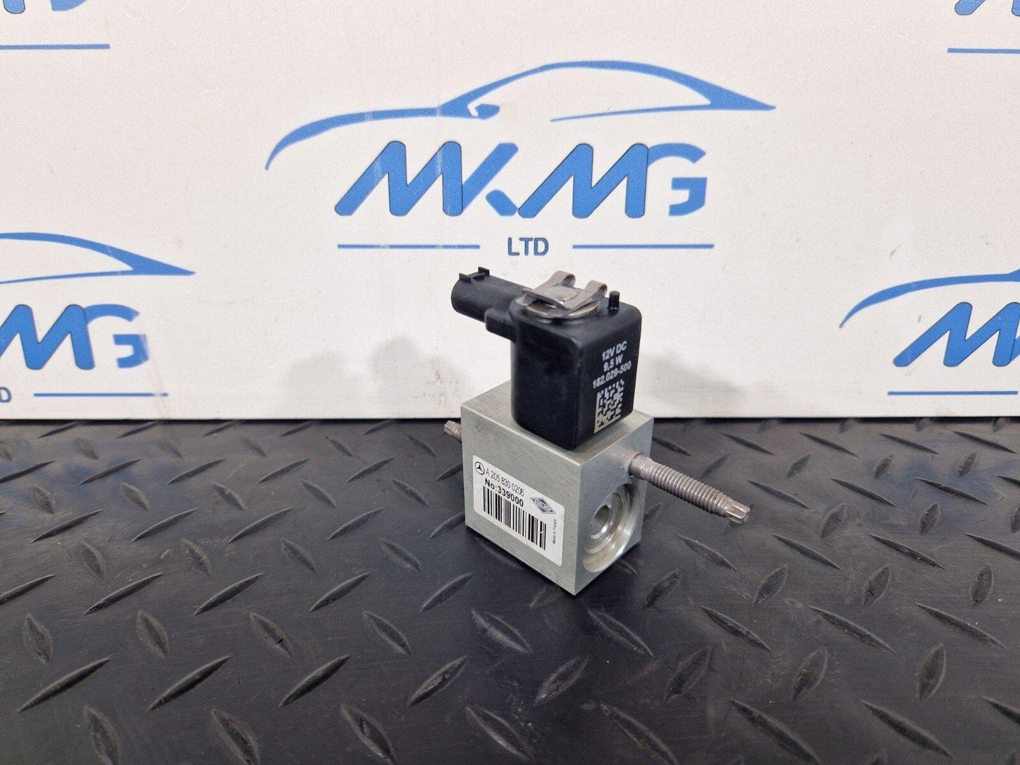19-ON MERCEDES BENZ CLA C118 GENUINE AIR CONDITION EXPANSION VALVE A2058300206