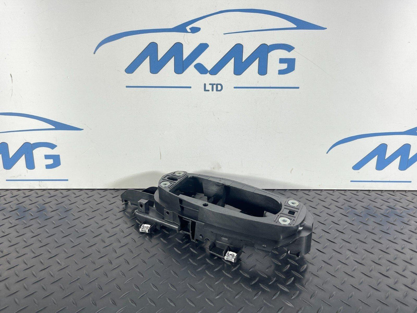 16-19 AUDI A4 B9 GENUINE GEAR SHIFTING MECHANISM MOUNTING FRAME 8W2863531