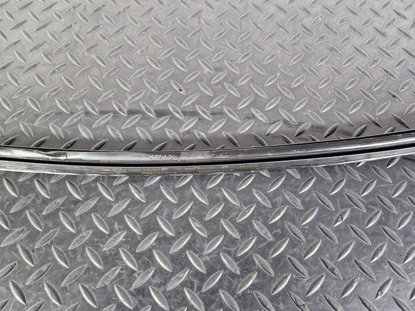 10-15 AUDI Q7 4L GENUINE OEM WINDSCREEN SIDE TRIM 4L0854327
