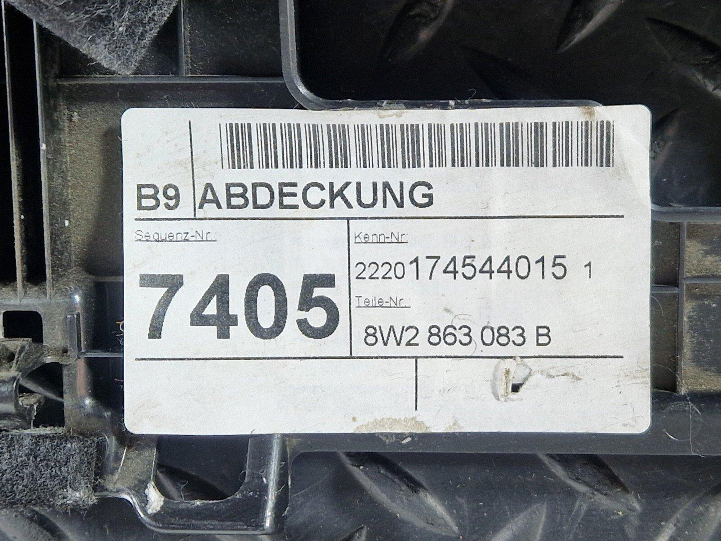 16-19 AUDI A4 B9 S-LINE GENUINE DASHBOARD RIGHT O/S LOWER TRIM COVER 8W2863083