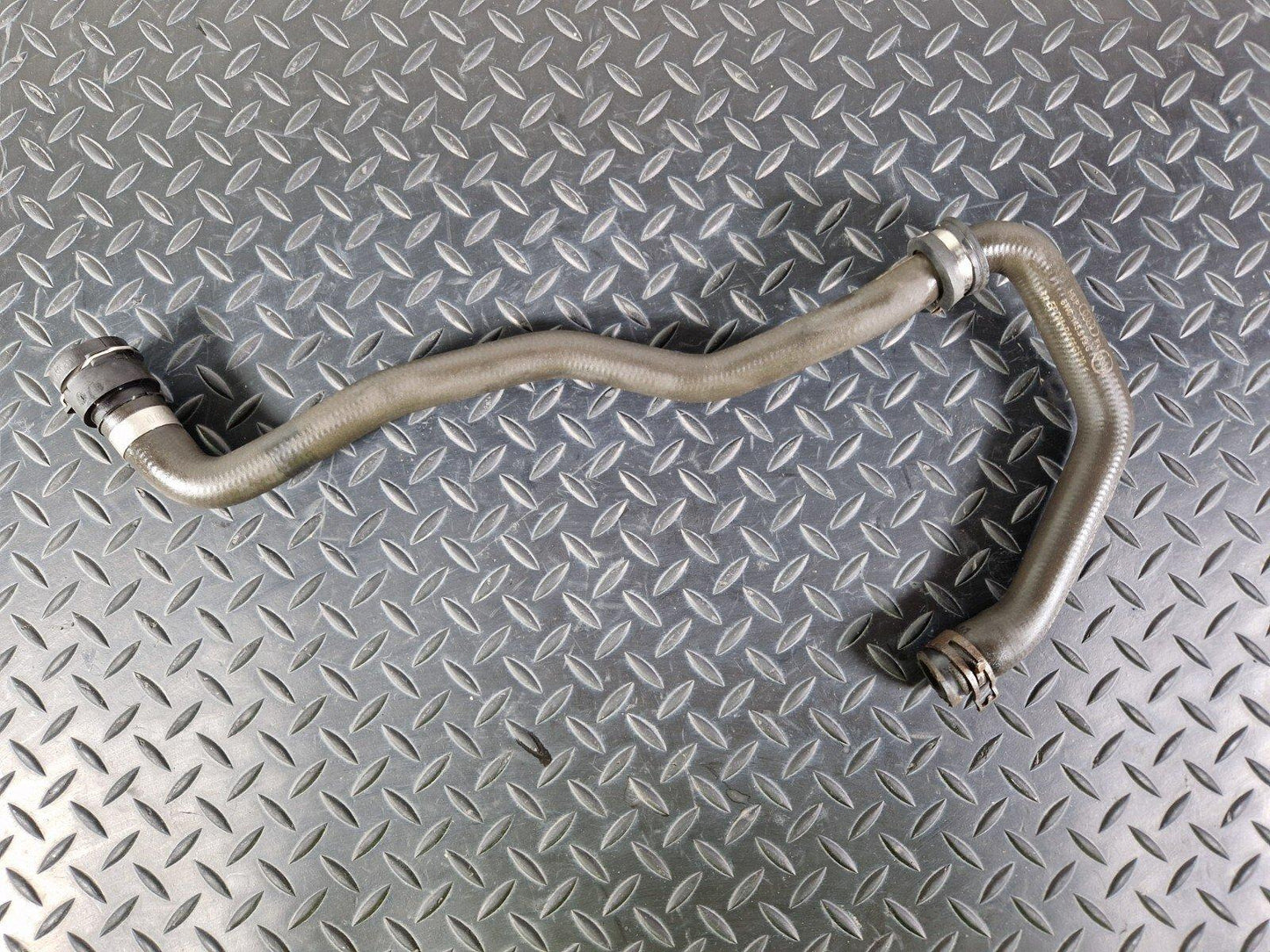 16-19 AUDI A4 B9 2.0TDI WATER COOLANT PIPE HOSE 8W0145919C
