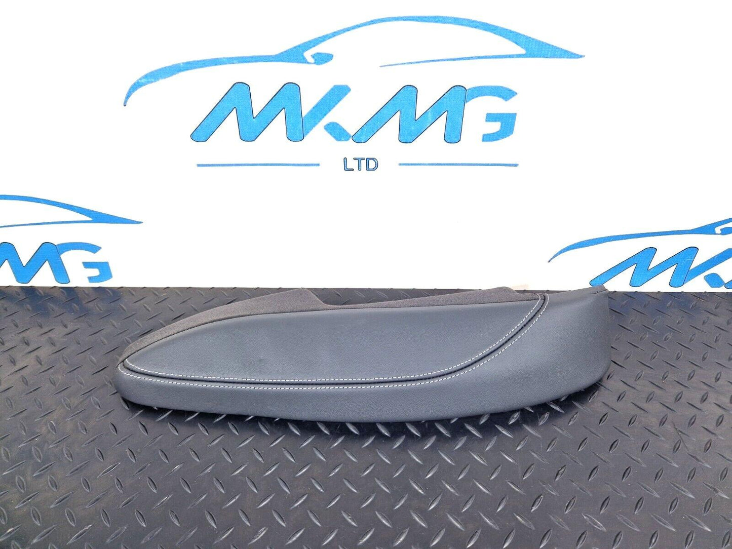 16-24 AUDI A5 F5 GENUINE SEAT TRIM REAR RIGHT 8W785704CGKU