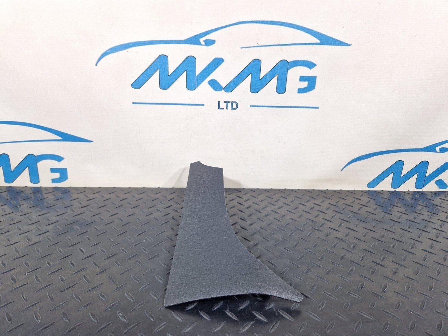 18-ON MERCEDES BENZ SPRINTER W907 DASHBOARD COVER LEFT LOWER TRIM A9106803000
