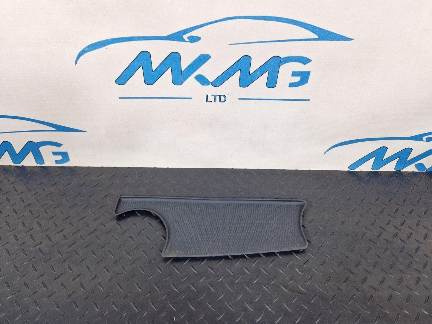 18-ON MERCEDES SPRINTER W907 W910 RIGHT STORAGE COMPARTMENT INSERT A9106891400