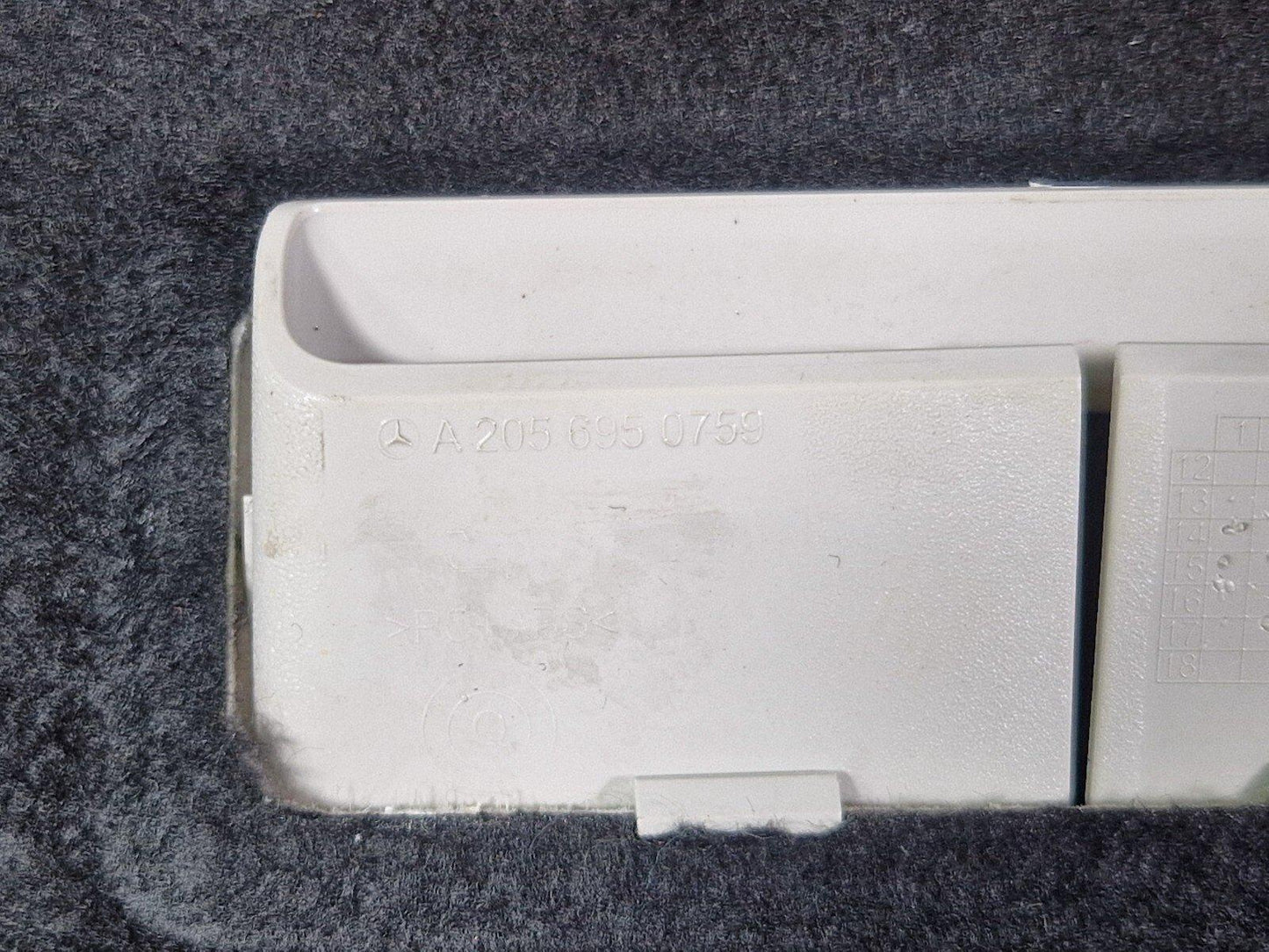 14-21 MERCEDES BENZ C200 W205 BOOT PARCEL SHELF LOAD COVER A2056900704