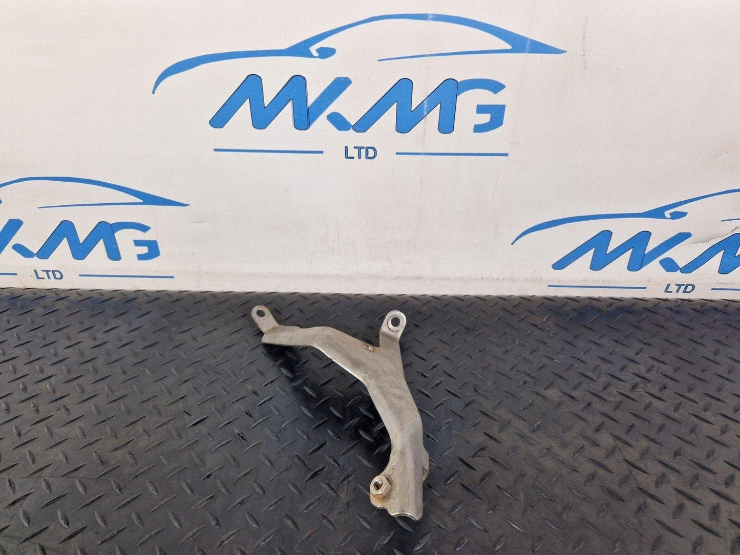 19-ON MERCEDES BENZ B CLASS W247 GENUINE OEM TURBINE MOUNT A6540960445