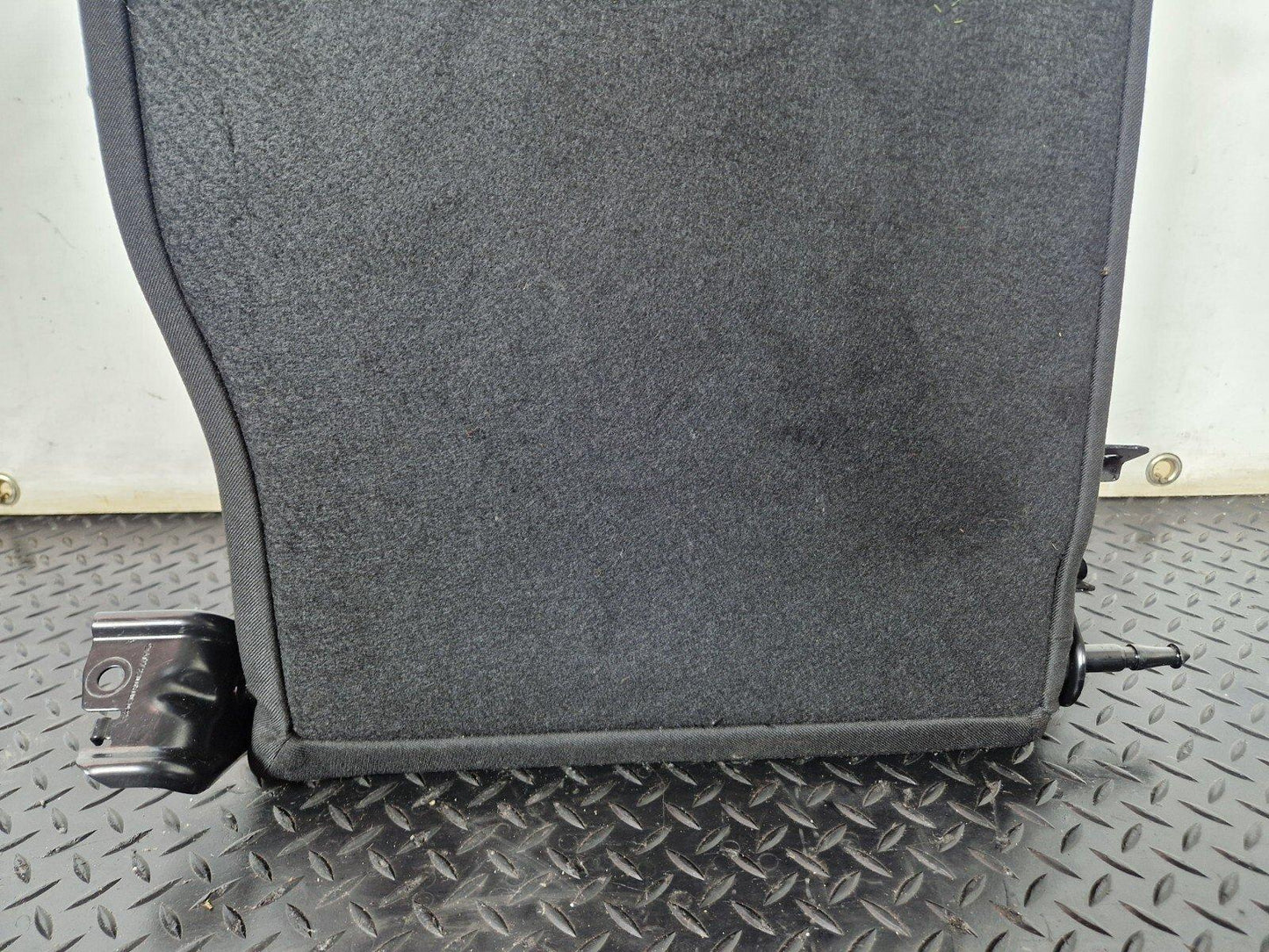 19-ON MERCEDES BENZ A CLASS EQ W177 V177 A250e REAR LEFT SEAT