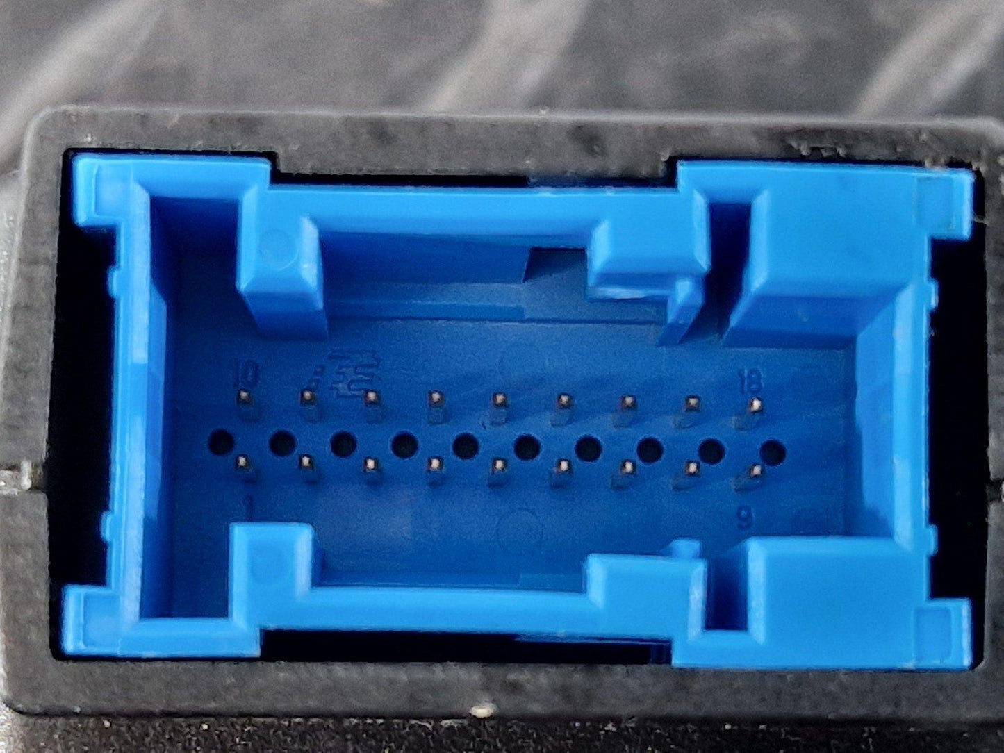 11-19 MERCEDES BENZ ML W166 TELEMATICS DATA CONTROL UNIT A2429007001