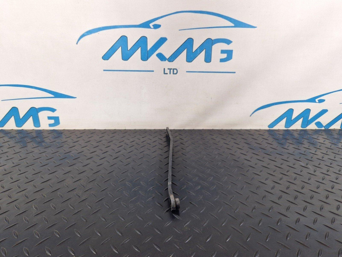 14-21 MERCEDES BENZ C300h W205 REINFORCEMENT RADIATOR SUPPORT STRUT A2056201700