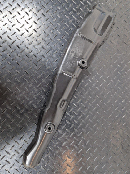 16-19 AUDI A4 B9 SALOON GENUINE FRONT RIGHT WING FILLER INSULATOR 8W0821112