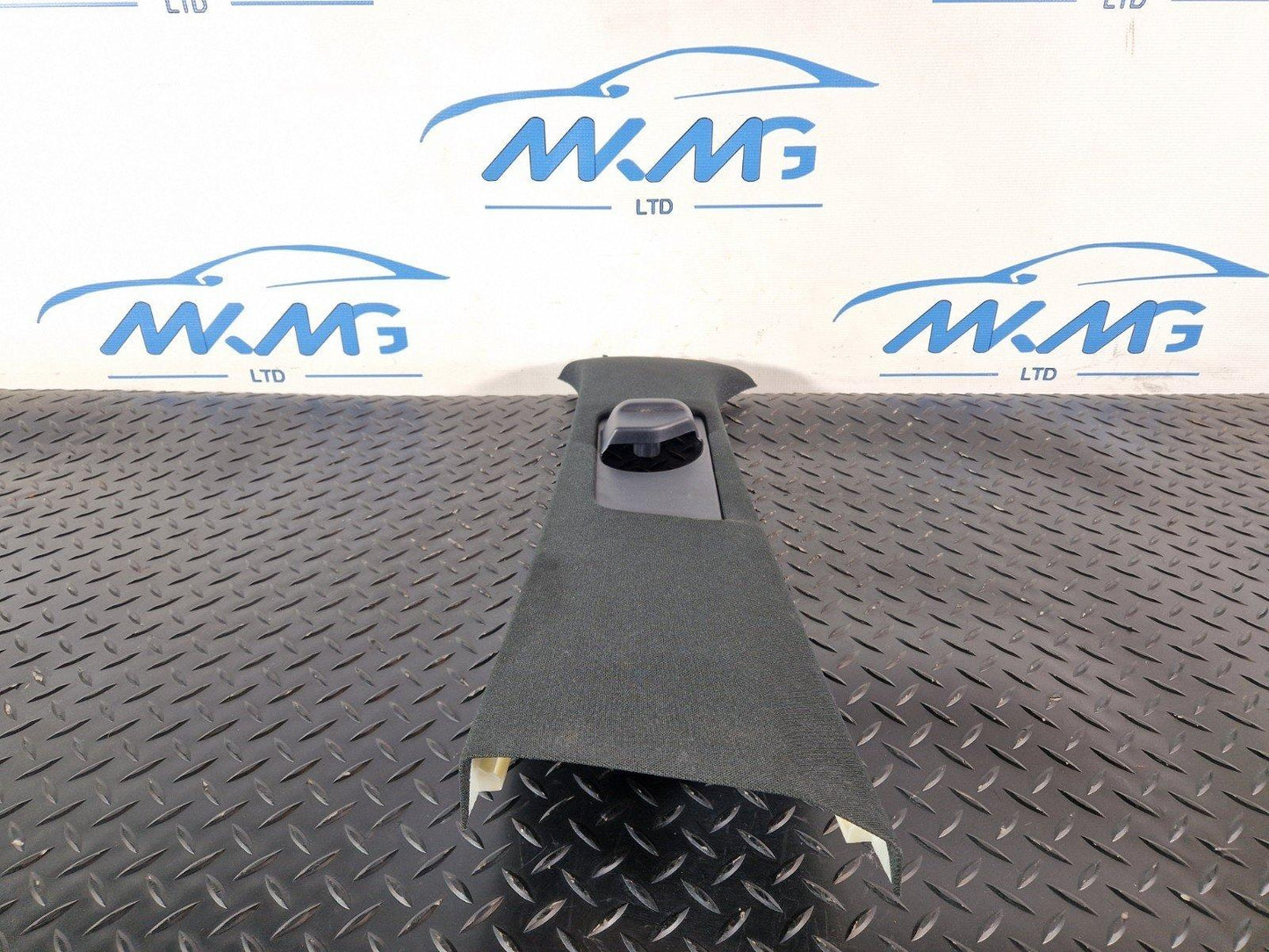 11-19 MERCEDES BENZ ML W166 GENUINE LEFT SIDE B-PILLAR TRIM COVER A1668680100