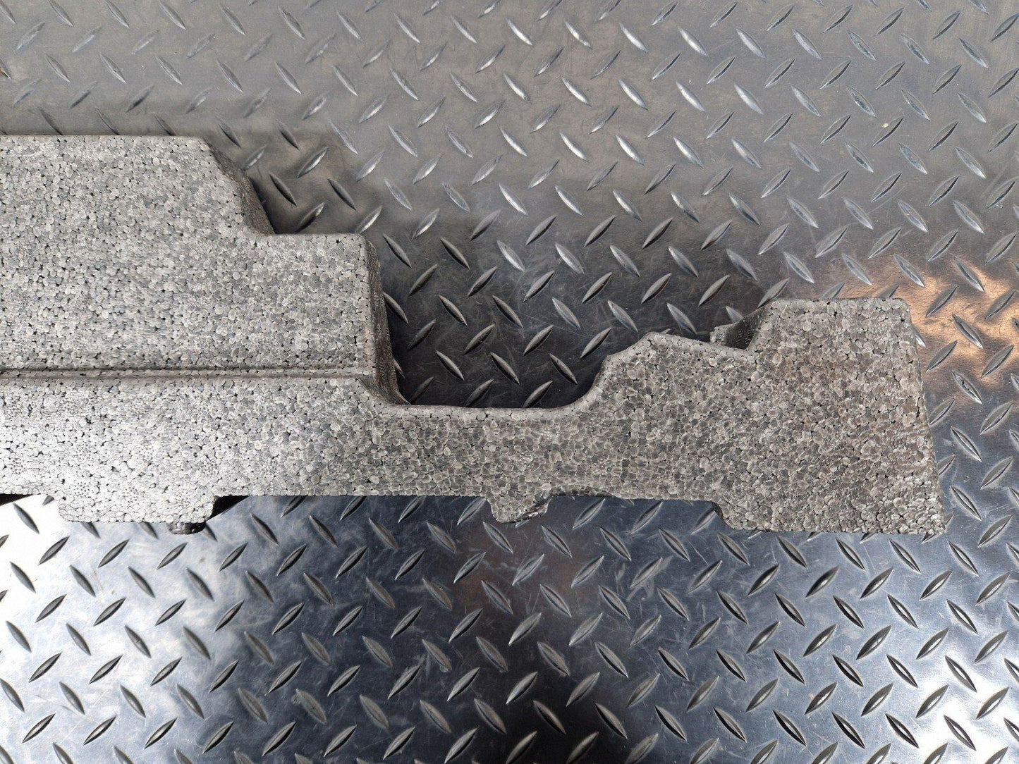 BMW 2 SERIES GRAN TOURER F45 F46 REAR RIGHT TRUNK FLOOR SUPPORT FOAM 7327028