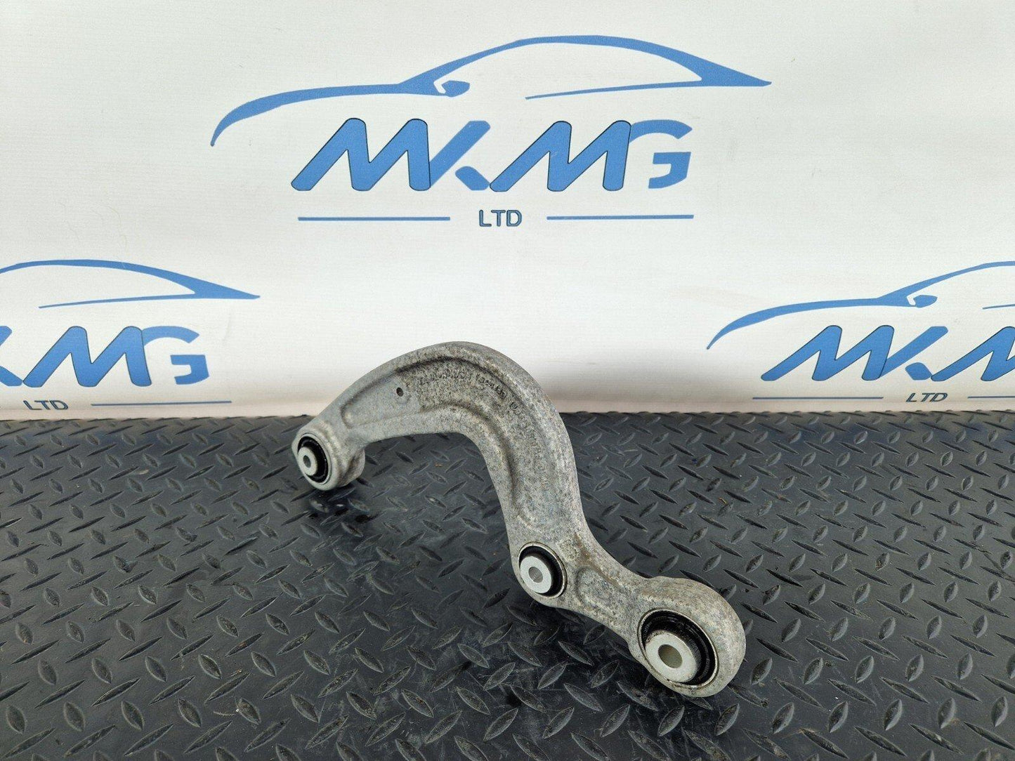 GENUINE AUDI A4 B9 A5 S5 F5 REAR LEFT OR RIGHT CONTROL ARM 8W0505361E
