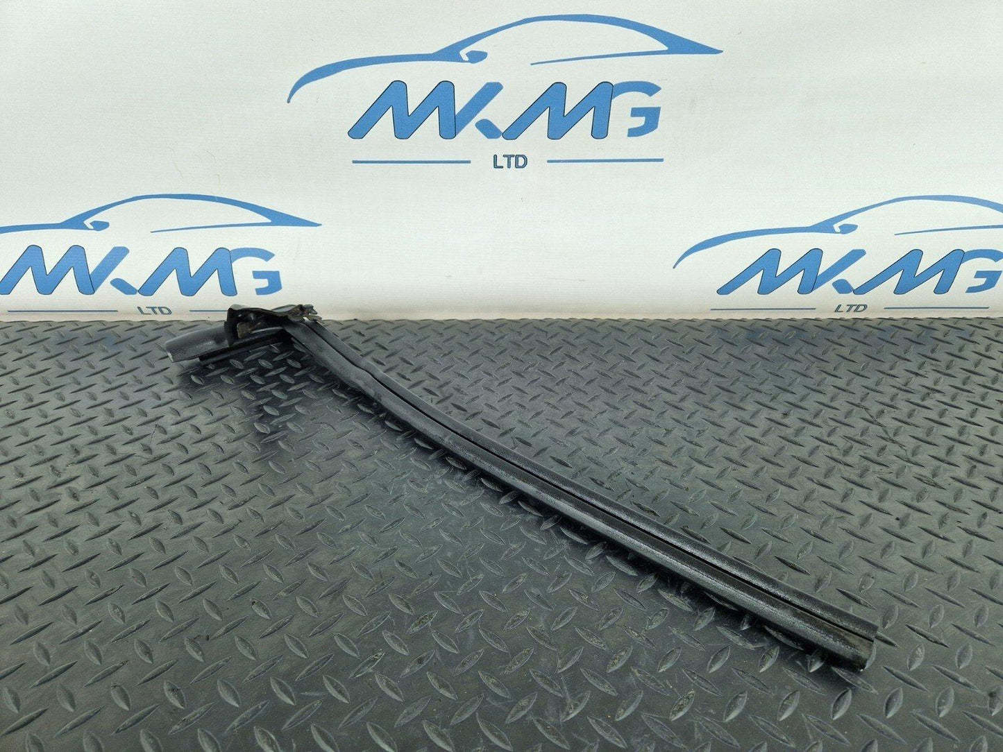12-17 AUDI S5 CONVERTIBLE REAR LEFT SIDE INNER WINDOW SEAL 8F0839479