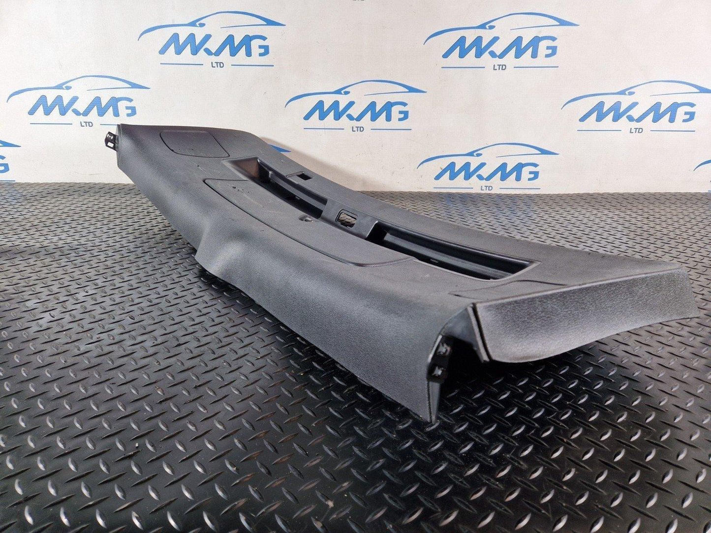 10-15 AUDI Q7 4L DAMAGED REAR BOOT LID TAILGATE INNER COVER TRIM 4L0867973D