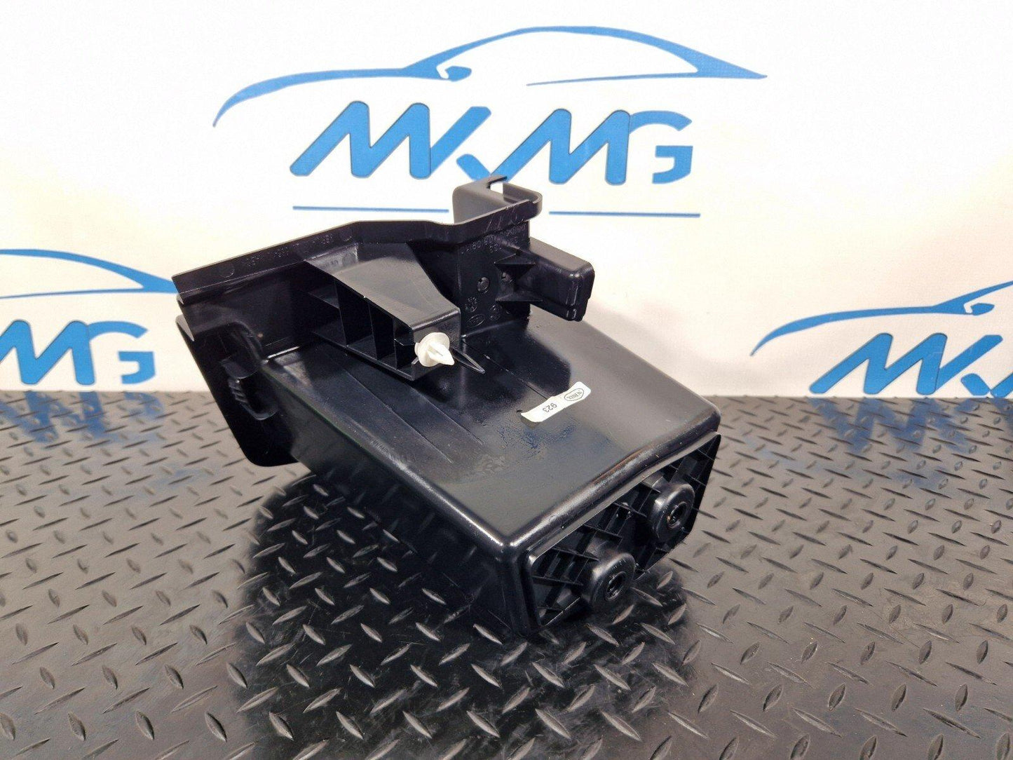 14-21 BMW 2 SERIES GRAN TOURER GENUINE F46 REAR LEFT BOOT STORAGE BOX 7327033