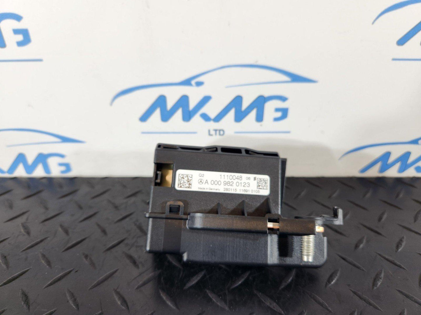 11-19 MERCEDES BENZ ML W166 GENUINE START STOP RELAY MODULE A0009820123