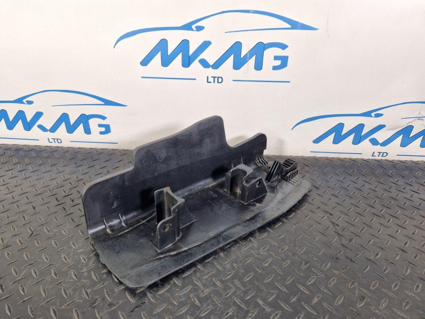 16-23 AUDI A5 F5 SPORTBACK S-LINE REAR LEFT CONTROL ARM COVER 8W0505415E