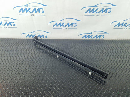 14-23 MERCEDES VITO W447 SLIDING DOOR RIGHT RUNNER GUIDE MOUNT A4477660337