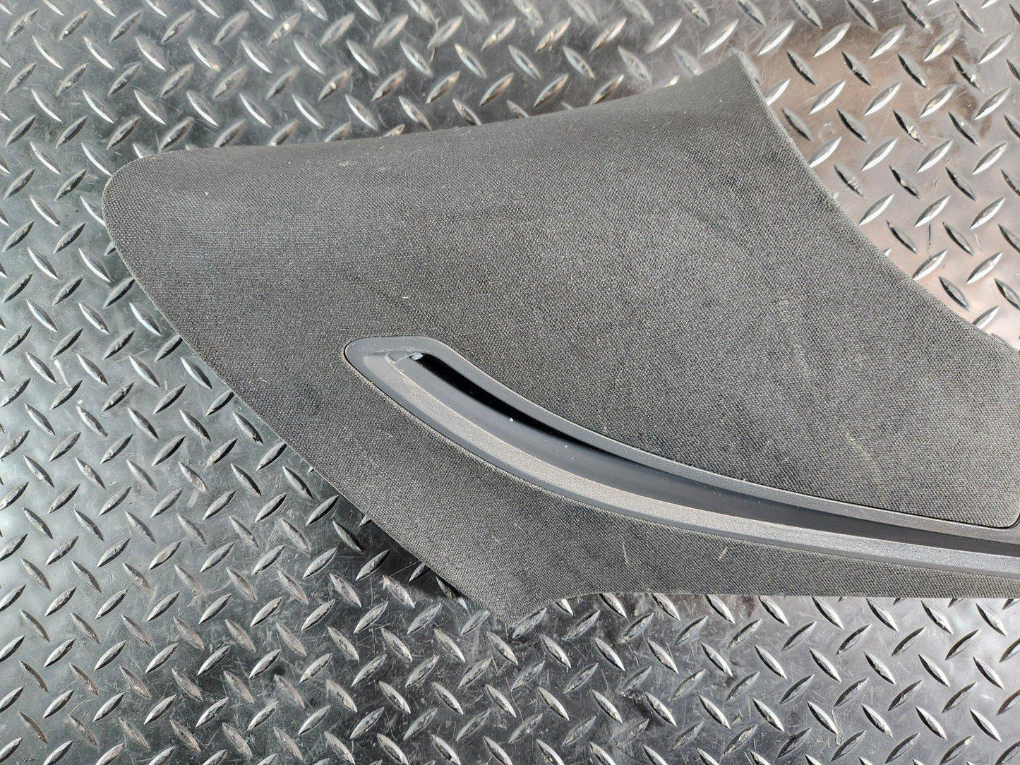 10-18 VW TOUAREG 7P GENUINE LEFT N/S REAR C PILLAR TRIM 7P6867245B