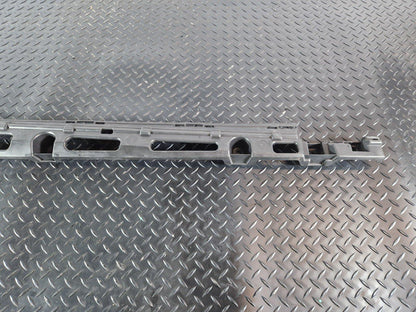 11-19 MERCEDES BENZ ML W166 OEM RIGHT SIDE SKIRT TRIMMING BRACKET A1666980227