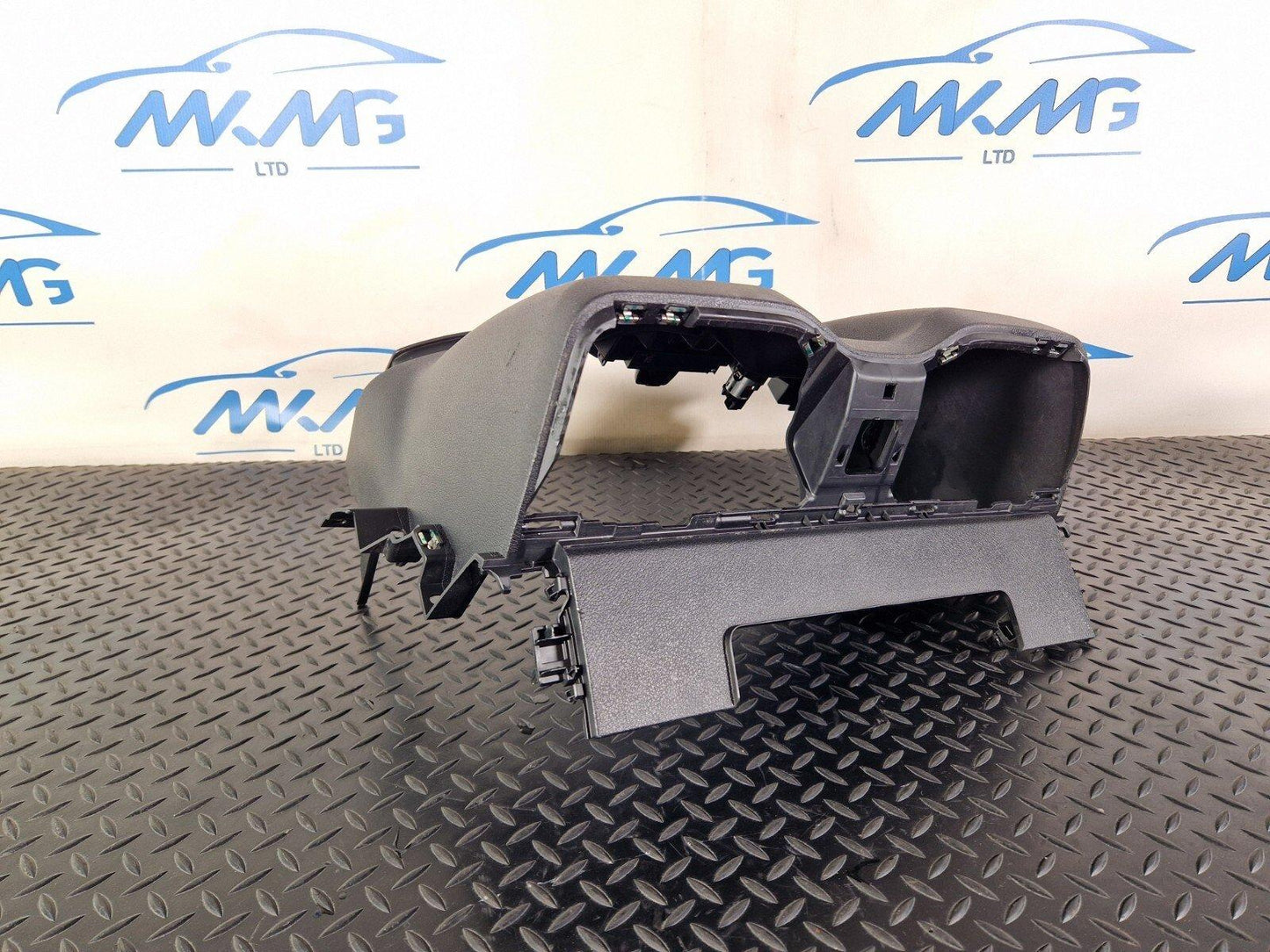 MERCEDES BENZ SPRINTER W907 W910 DASHBOARD CENTER TRIM PANEL A9106892100