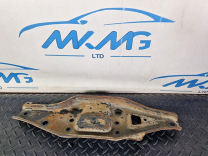18-ON MERCEDES SPRINTER W907 FRONT BRACKET RIGHT LOWER MOUNT PLATE A9076220800