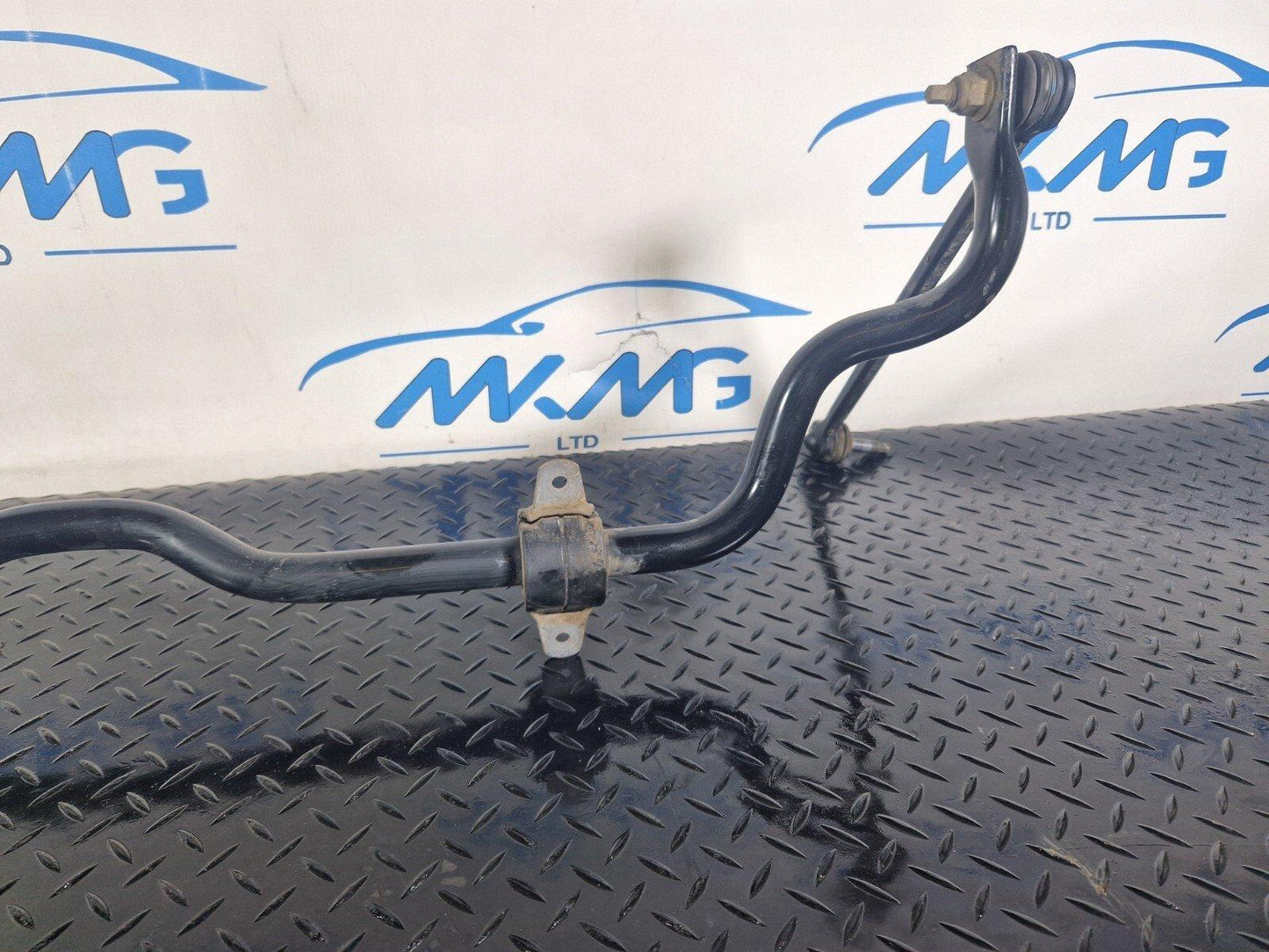 19-ON MERCEDES BENZ CLA C118 GENUINE FRONT ANTI ROLL BAR SWAY BAR A2473200711