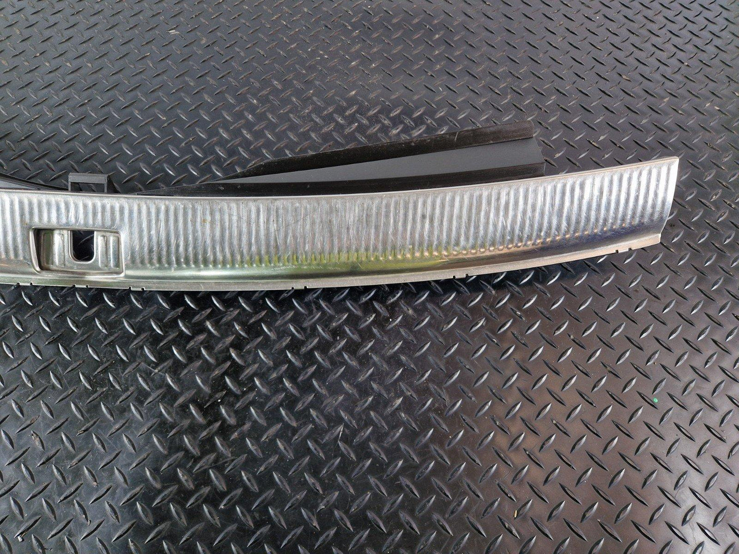 Audi    Unknown Part Type 4L0864483