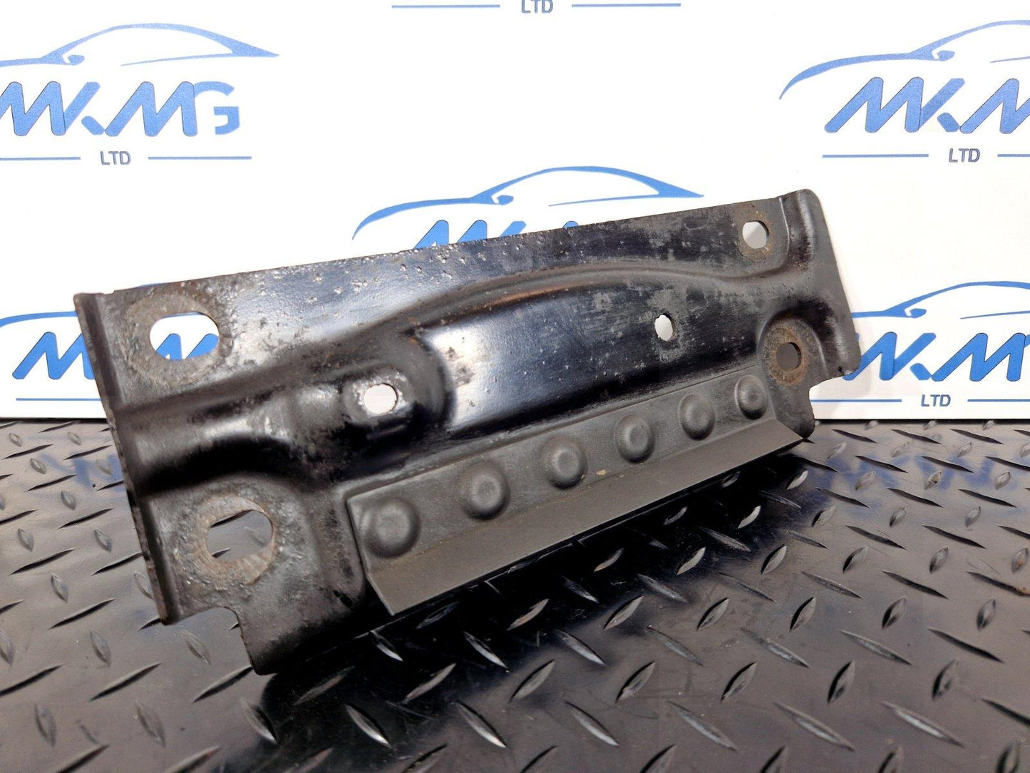 16-19 AUDI A4 B9 S-LINE QUATTRO MUFFLER MOUNT BRACKET PLATE 8W0803183A
