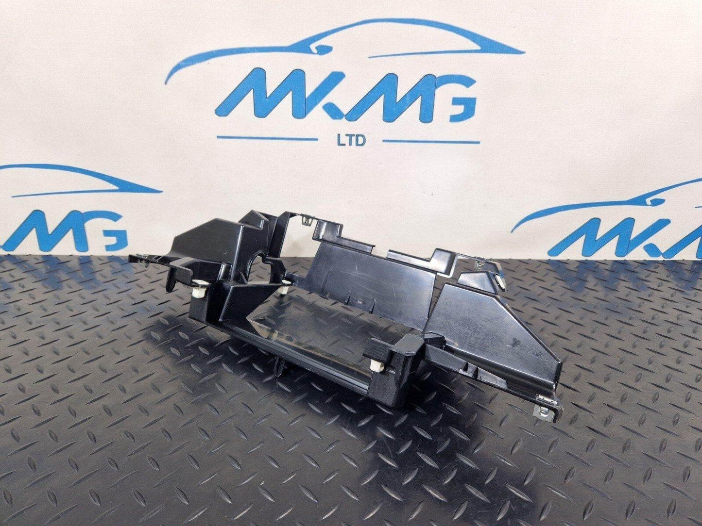 2018-ON MERCEDES BENZ SPRINTER W907 W910 RADIO FRAME MERCEDES A9108270600