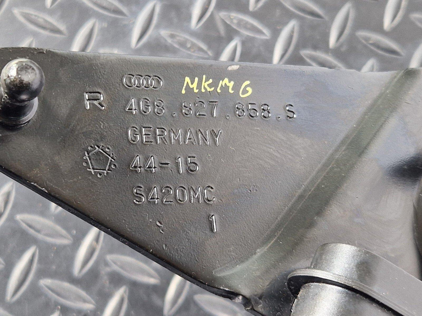 15-18 AUDI A7 4G OEM REAR RIGHT SIDE O/S ELECTRIC BOOT TAILGATE STRUT 4G8827852F