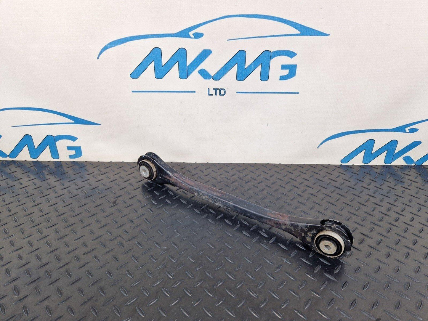 16-19 AUDI A4 B9 GENUINE OEM REAR RIGHT O/S LOWER CONTROL ARM 4M0505292D