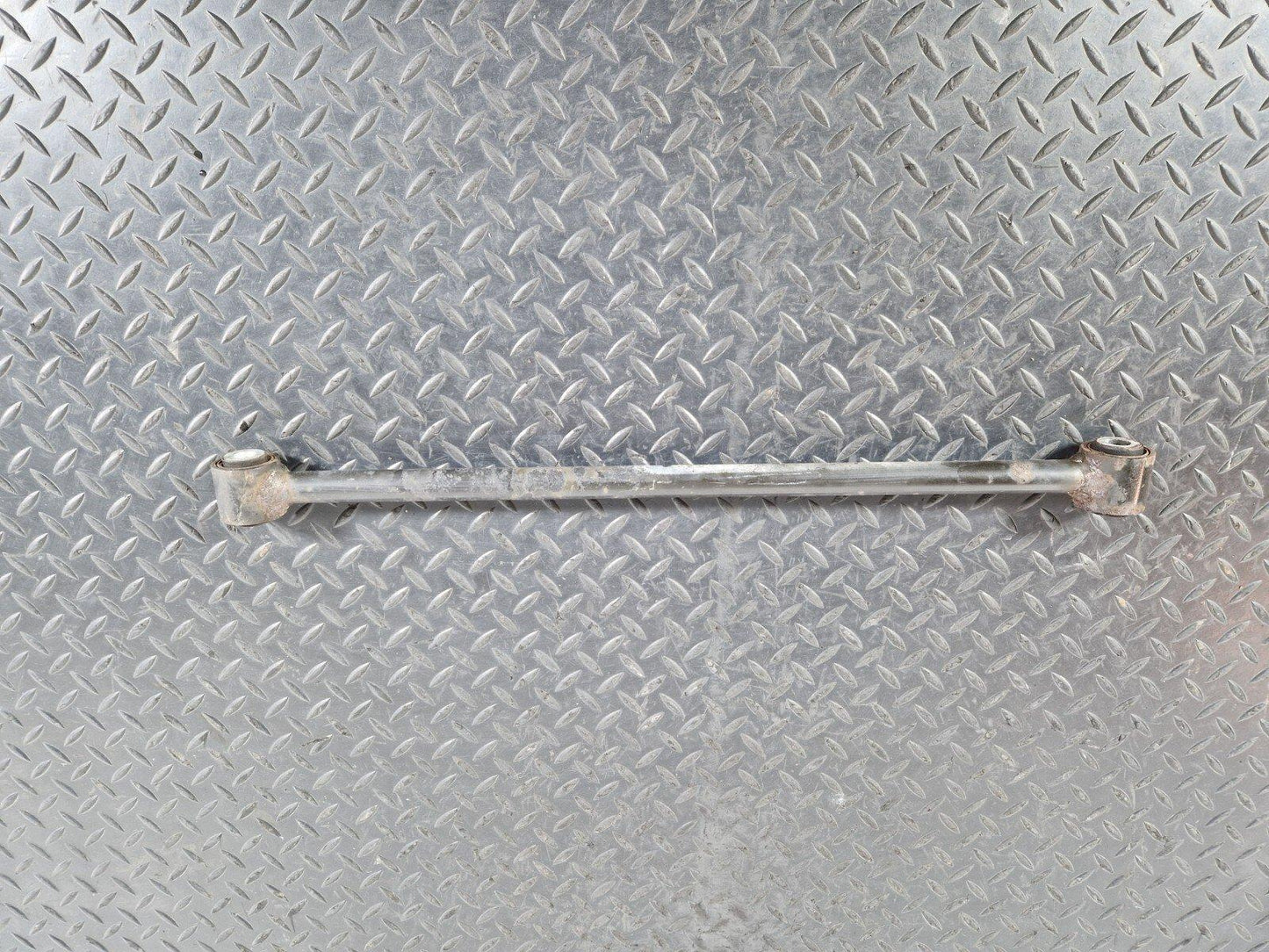 11-19 MERCEDES BENZ ML W166 REAR LEFT & RIGHT CONTROL ARM