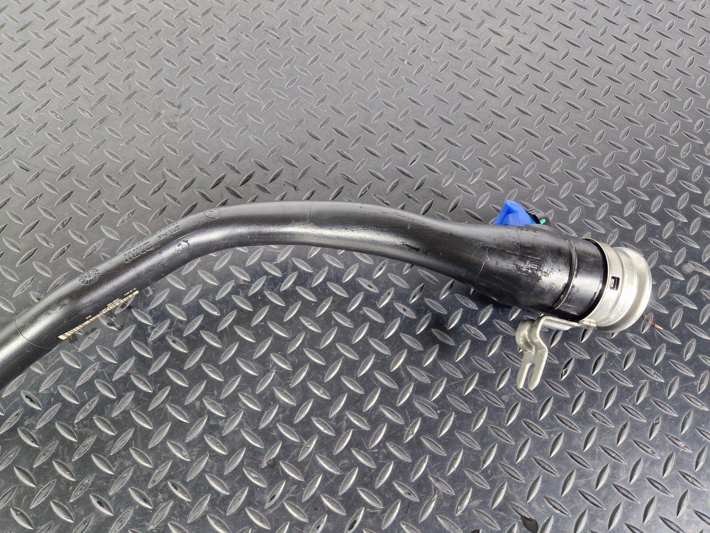 14-21 BMW 2 SERIES GRAN TOURER F46 GENUINE FUEL TANK FILLER NECK PIPE 7205699