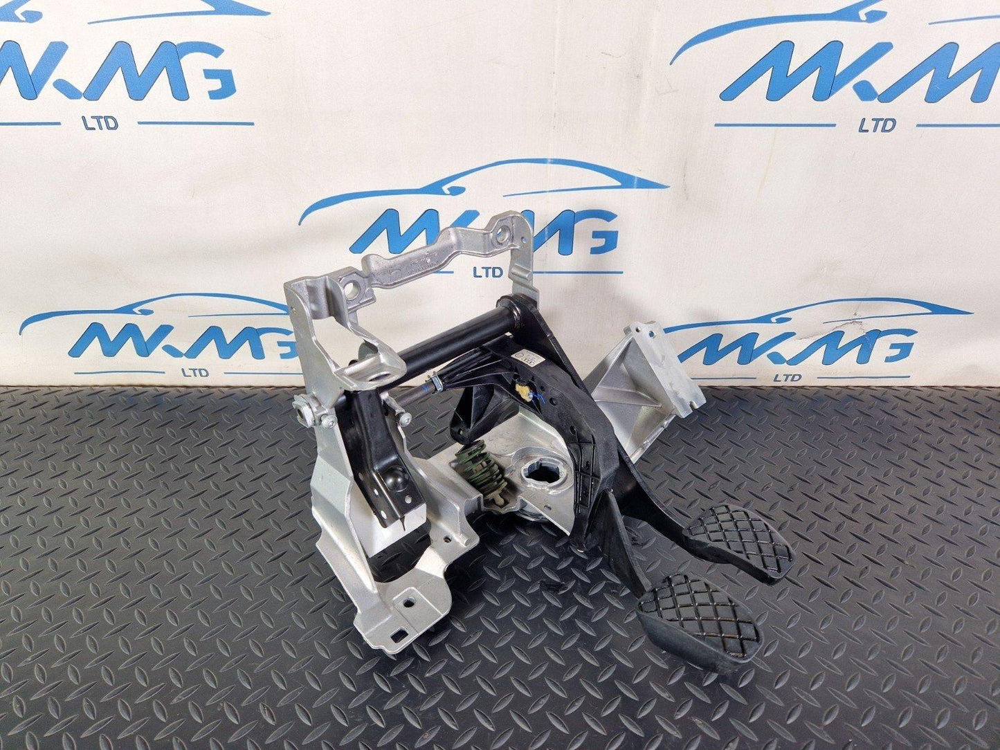 16-24 AUDI A5 F5 COUPE OEM BRAKE AND CLUTCH PEDAL BOX ASSEMBLY 8W2721140