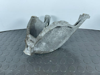 16-19 AUDI A4 B9 SALOON GENUINE 1.4 TFSI NS LEFT ENGINE MOUNT BRACKET 8W0199307F