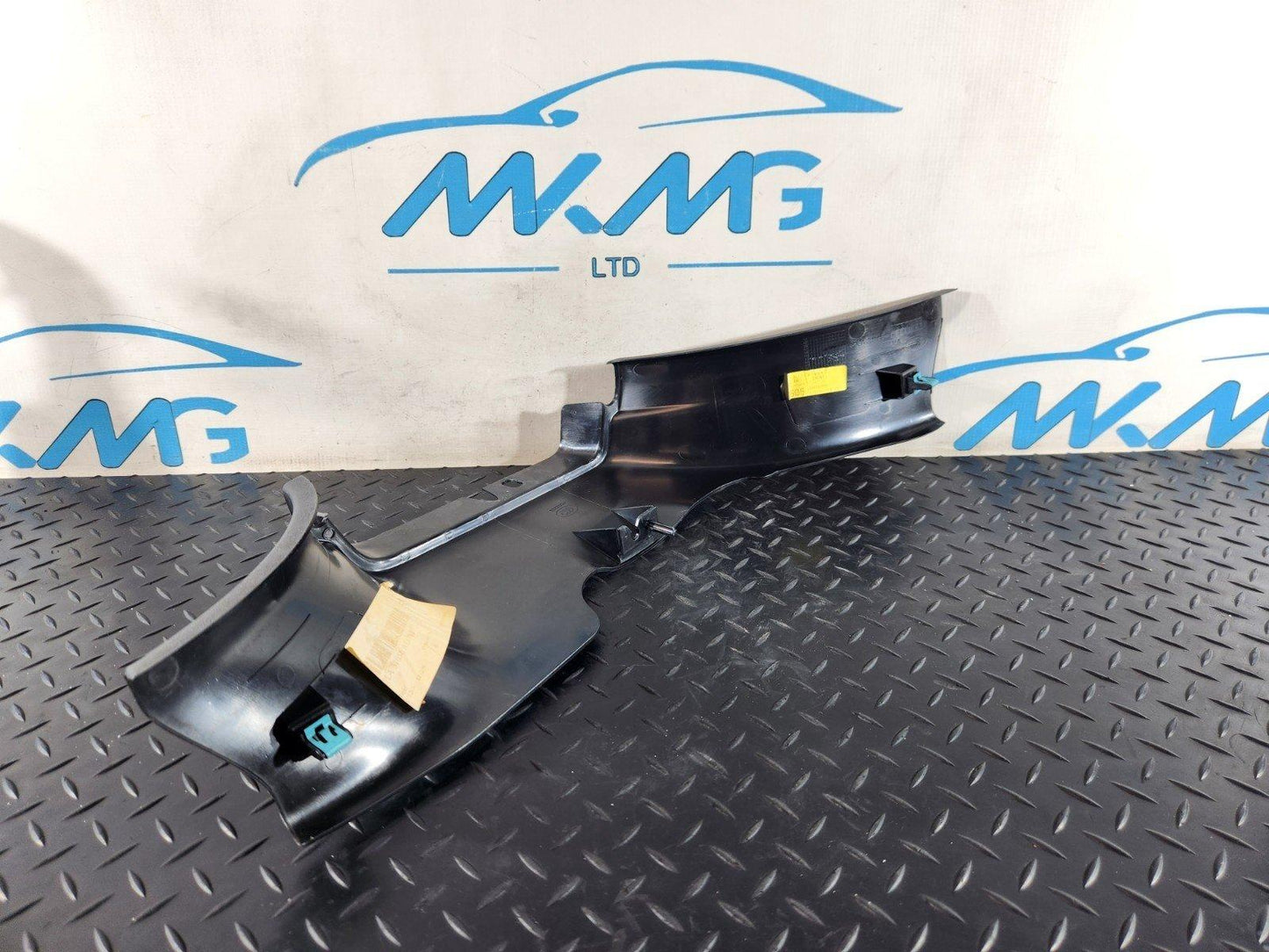 13-23 RANGE ROVER SPORT L494 O/S DRIVER SIDE RIGHT B PILLAR TRIM CPLA31056A