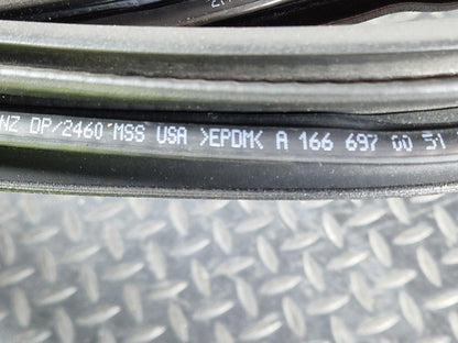 11-19 MERCEDES GLE ML W166 FRONT LEFT OR RIGHT SIDE DOOR RUBBER SEAL A1666970051