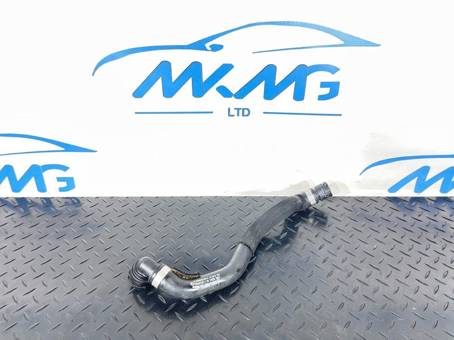 14-21 MERCEDES BENZ C350e W205 GENUINE COOLANT HOSE PIPE A2055010800