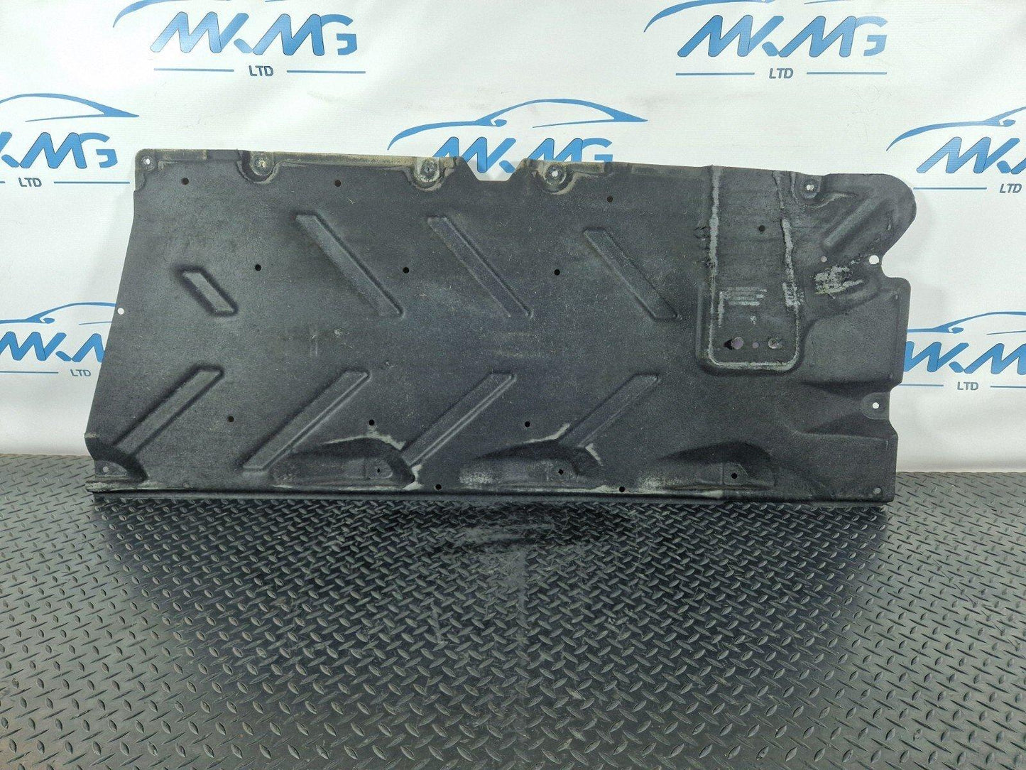 13-19 MERCEDES BENZ CLA C117 LEFT N/S UNDERTRAY COVER PANEL GUARD A2466840100